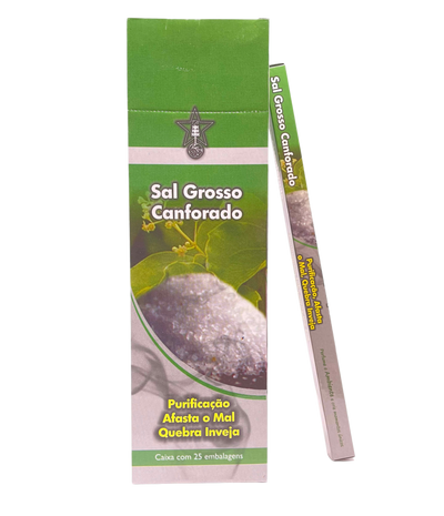 Räucherstäbchen mit kampferhaltigem grobem Salz