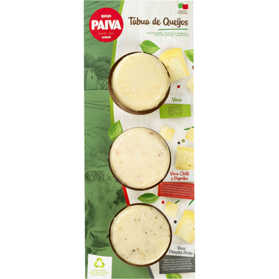 Korkbrett mit Gewürzen und 3 Käsesorten – 3 x 80 g