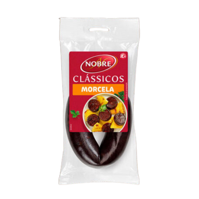 Packaged sausage with Nobre Classicos branding on a white background